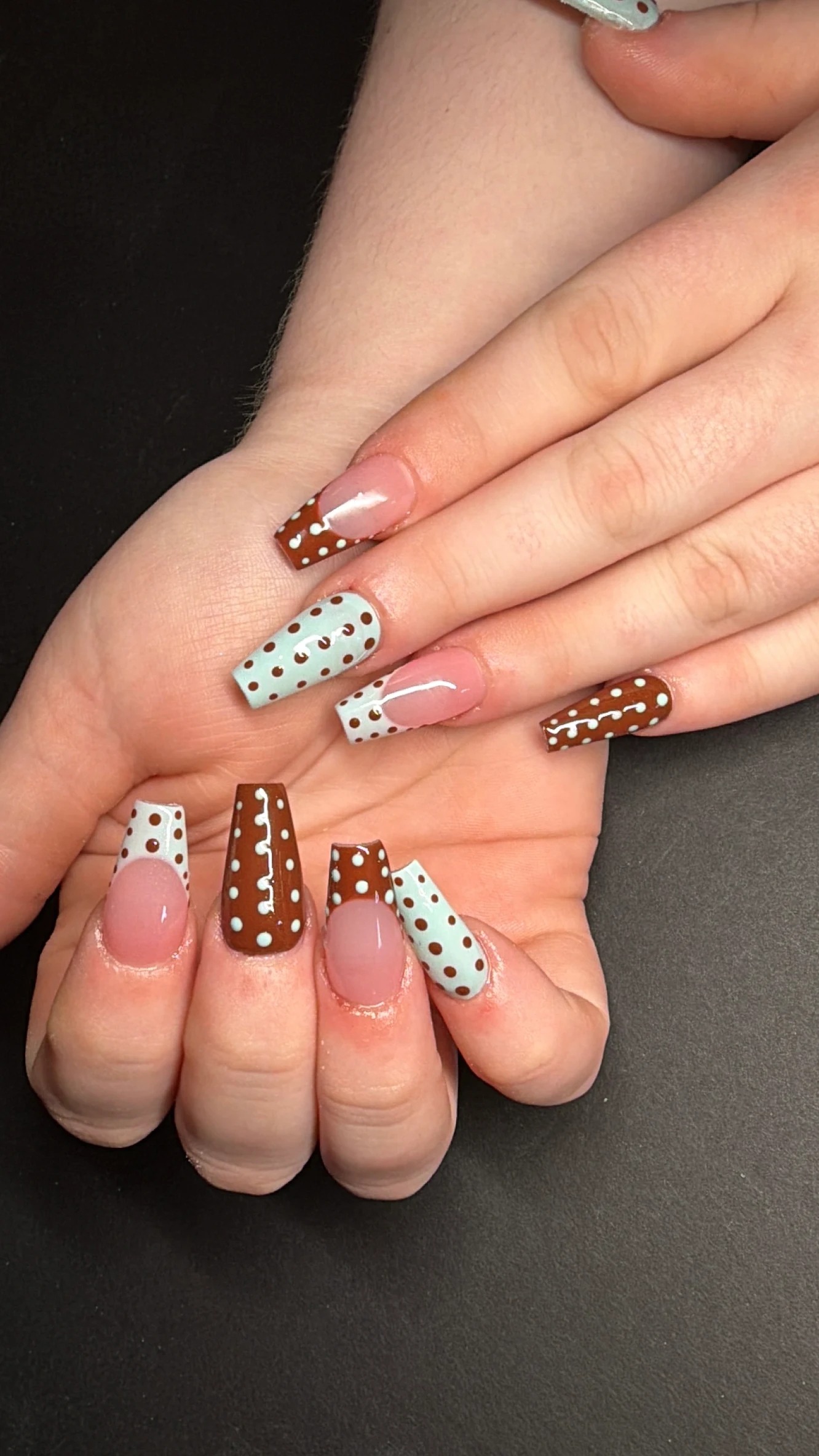 Sculpted French manicure